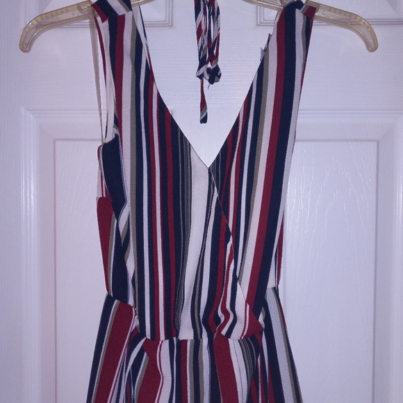 Multi color jumpsuit shorts with long covers for legs - Picture 2 of 4